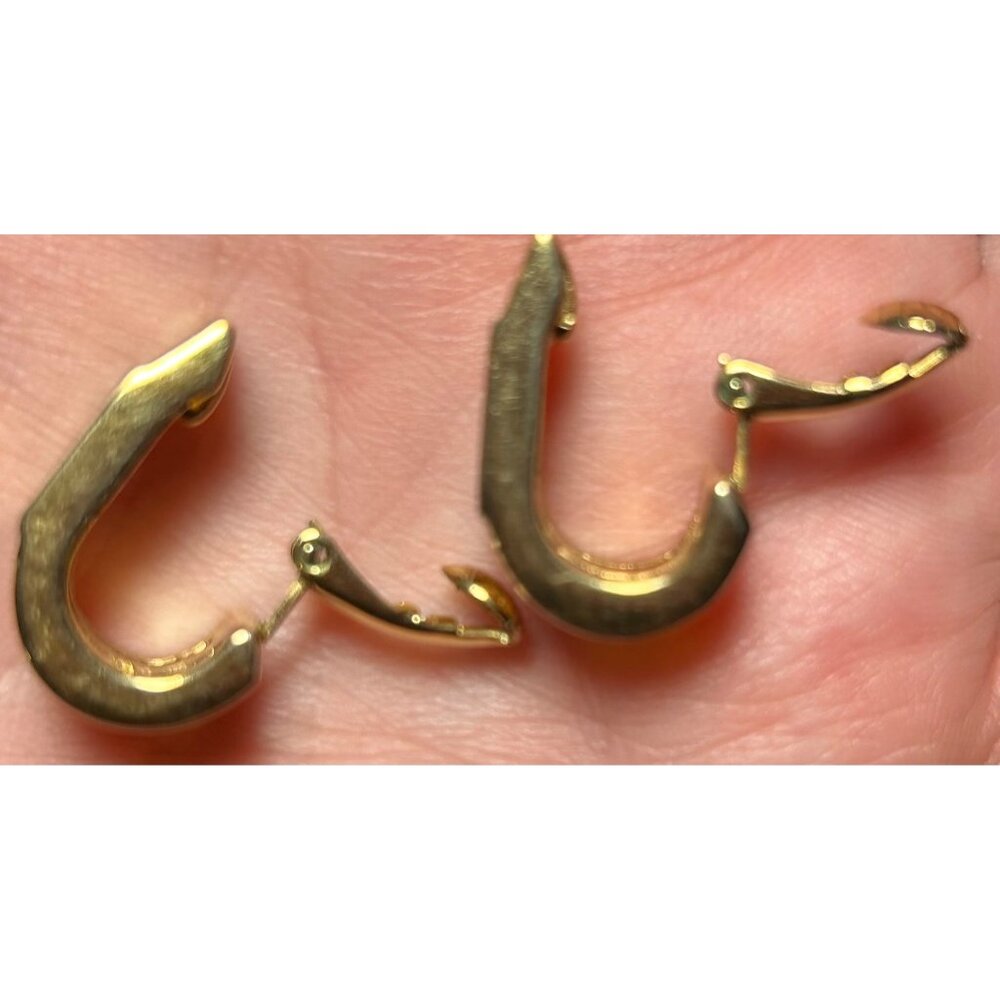 Vintage Givenchy Gold-Tone Greek Key Clip-On Earrings Elegant Old Money - Picture 10 of 10